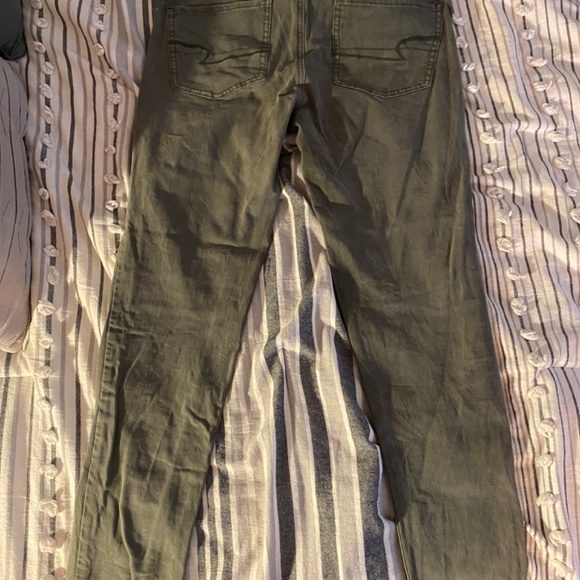 Olive Green American Eagle jeggings - Picture 3 of 3